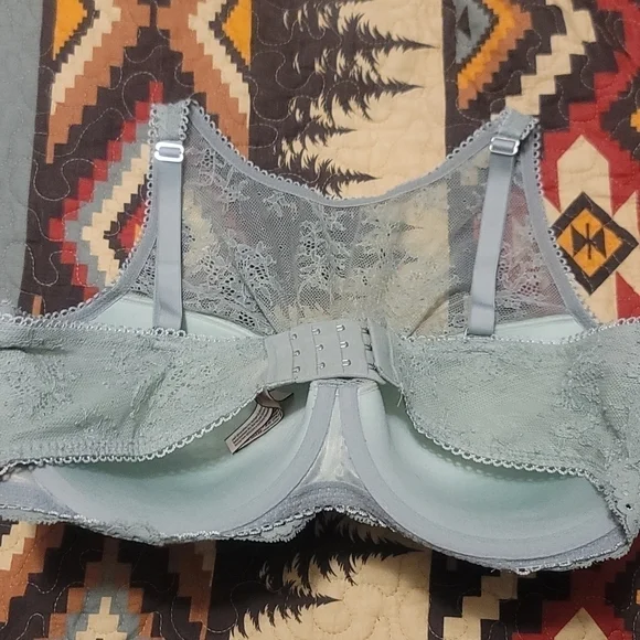 VICTORIA secret dream angels lined green bra. Size 38DD. - Picture 4 of 6